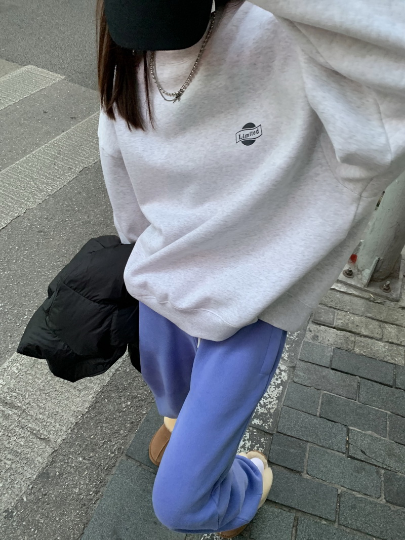 款衛衣女圓領印花