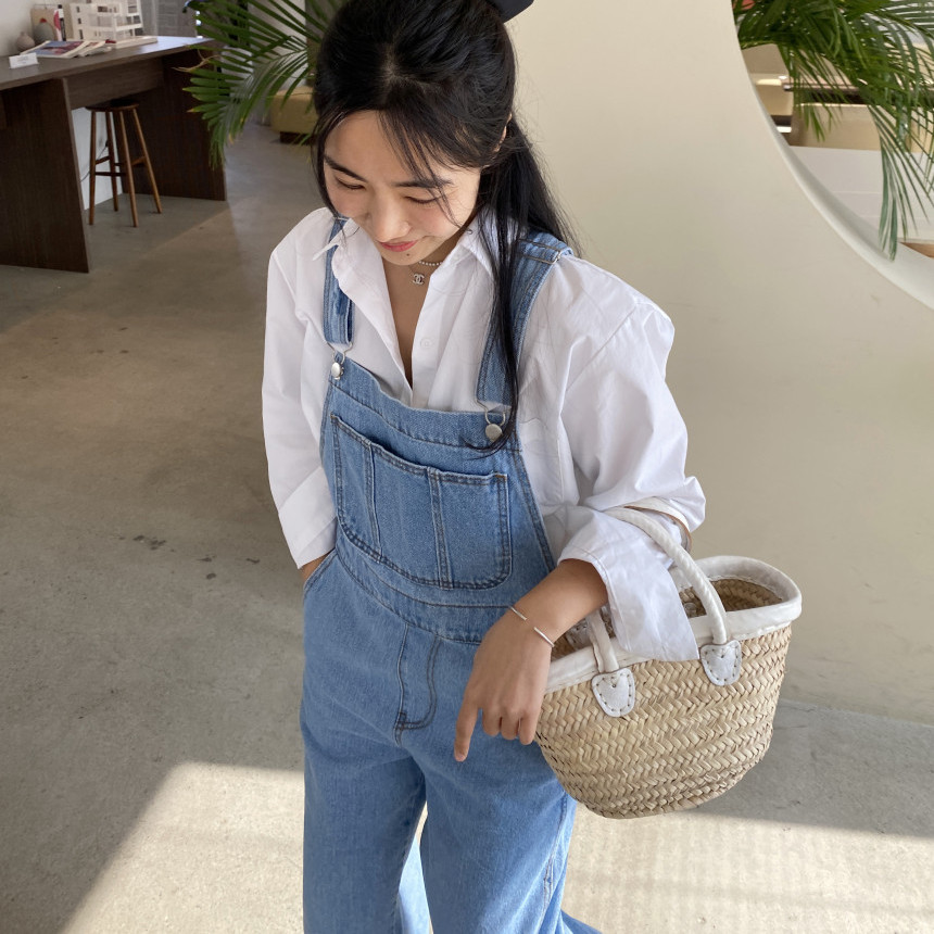 時髦減齡深淺藍牛仔背帶褲