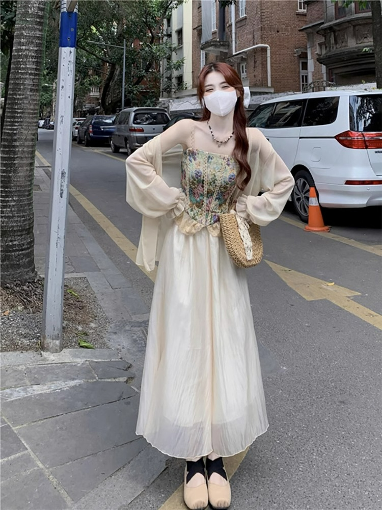 法式復古油畫碎花吊帶背心防曬衫半身長裙女夏季2024新款時尚套裝