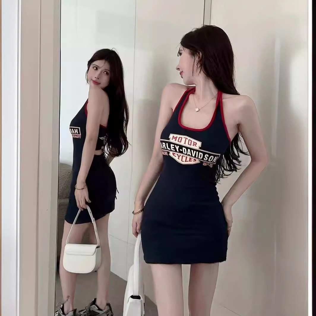 掛脖印花吊帶連衣裙女夏季美式辣妹修身裙子顯瘦包臀短裙2024新款