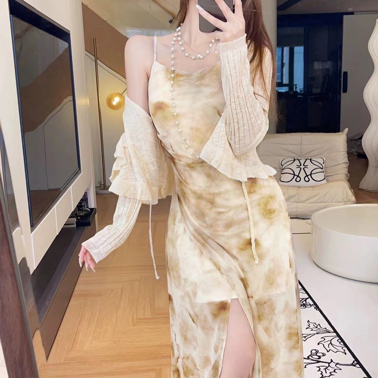 張心子柔軟紫羅蘭溫柔風暈染水墨畫吊帶連衣裙女春秋新款裙子