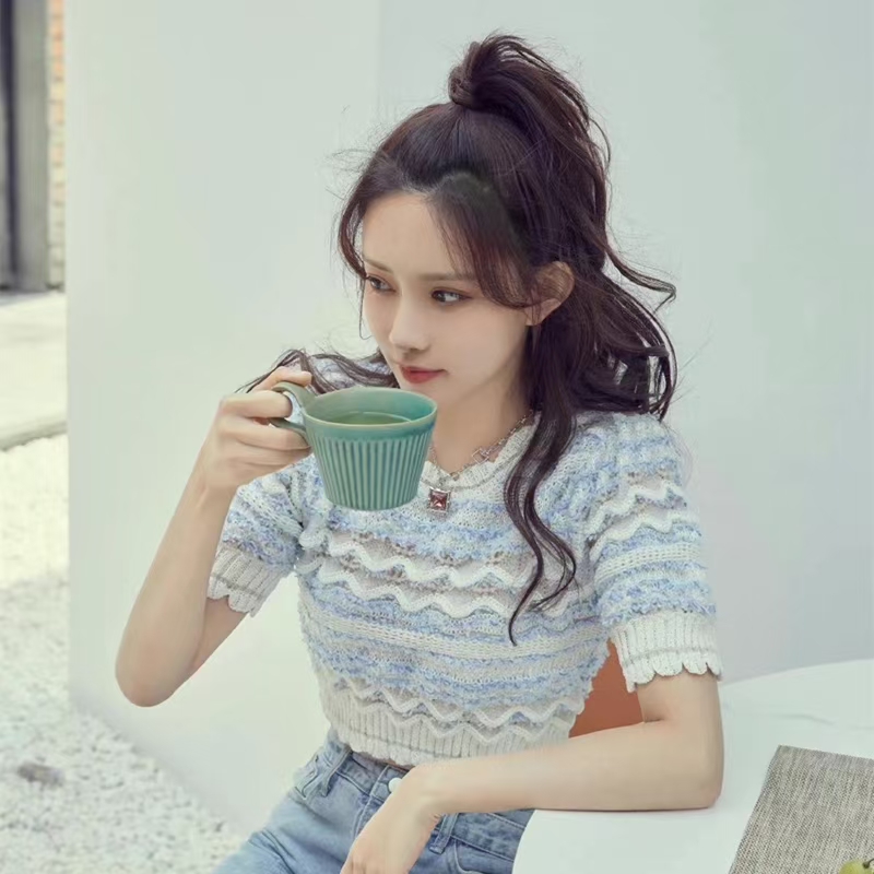 孟子義同款小清新浪花拼接針織短袖t恤女設計感鏤空短款露腰上衣