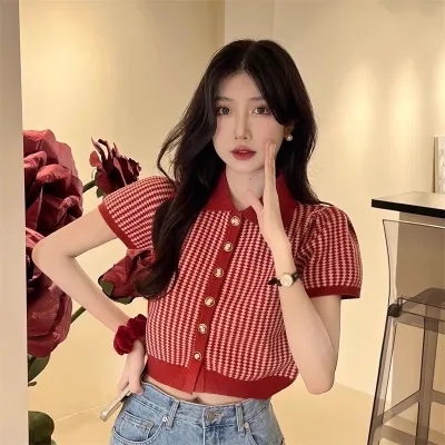 POLO短袖針織衫女夏季新款復古小眾法式設計感短款紅色泡泡袖上衣