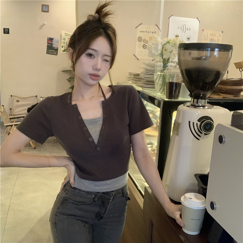 螺紋 假兩件短袖t恤女夏2024新款胖MM辣妹修身短款設計感掛脖上衣