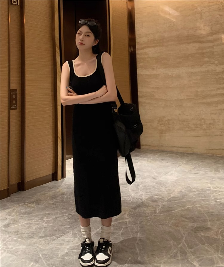 撞色針織吊帶連衣裙女2024年夏季新款小個子打底長裙休閒背心裙子