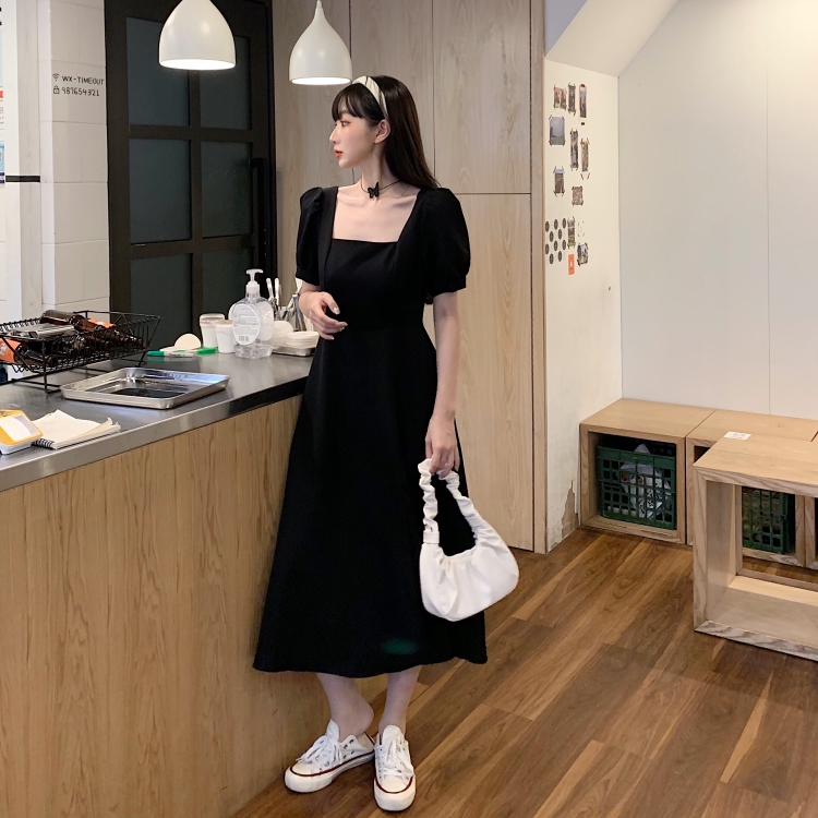 赫本小黑裙顯瘦法式復古氣質方領過膝長款連衣裙女夏