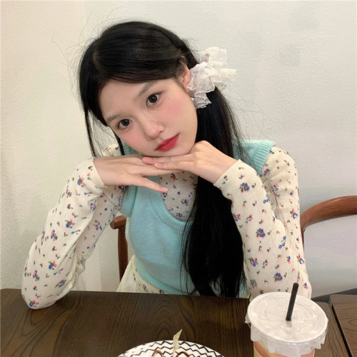 Korean-style sweet layered knit vest top for women, 2024 spring new college-style outerwear sweater short-sleeve top