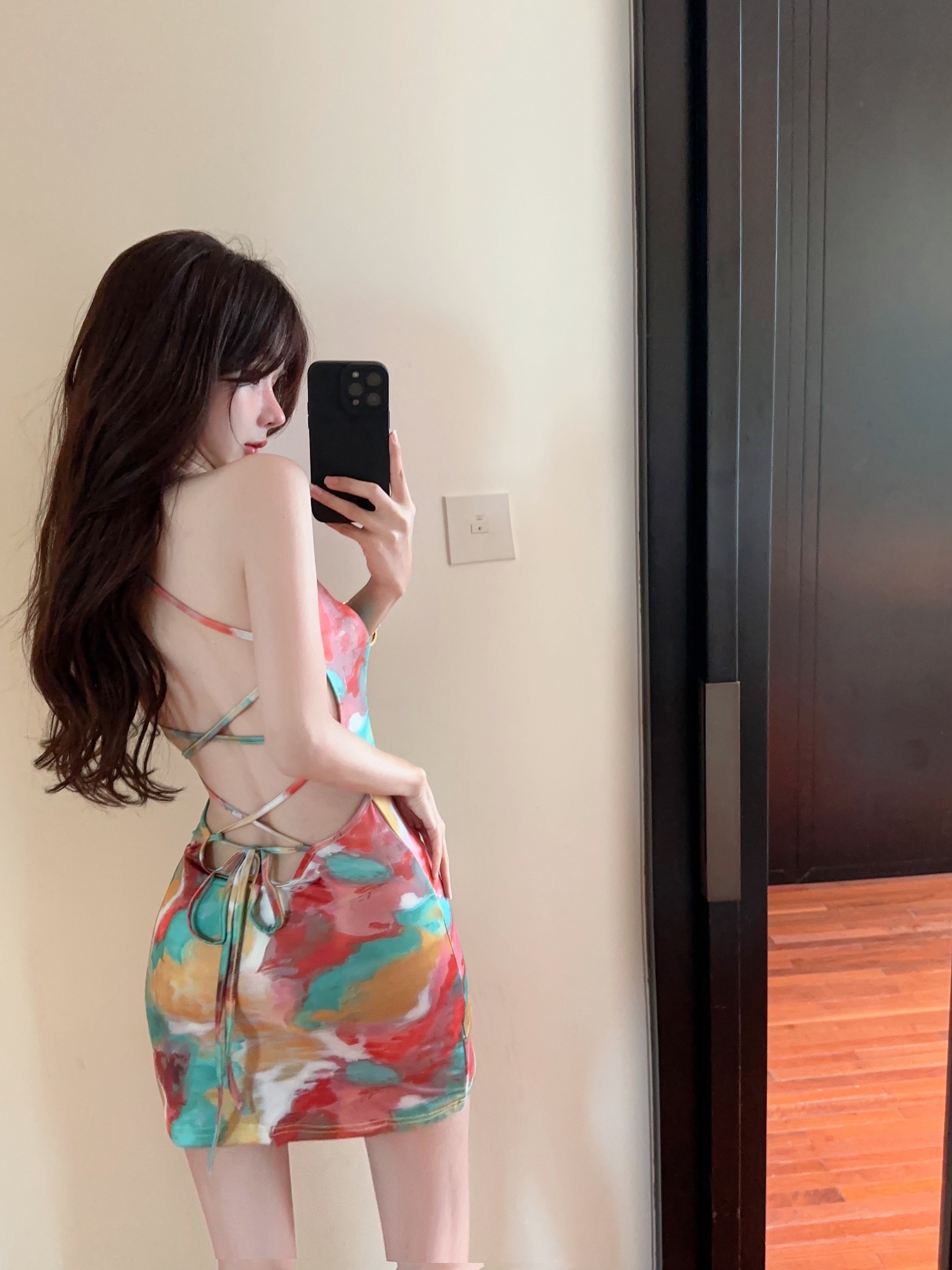 扎染印花掛脖吊帶連衣裙女夏季純欲辣妹性感包臀裙高級感抹胸裙子