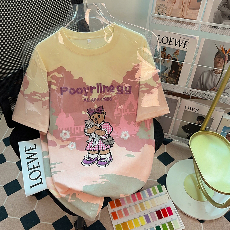 實拍 短袖t恤女夏刺繡花潮減齡圓領上衣大碼女裝250斤