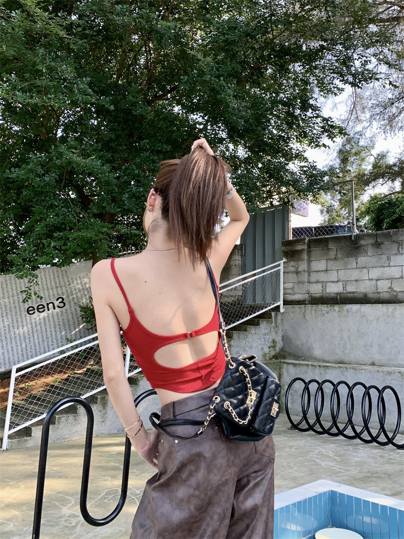 實拍吊帶背心女內搭設計感性感露背連體上衣2024夏季新款歐美