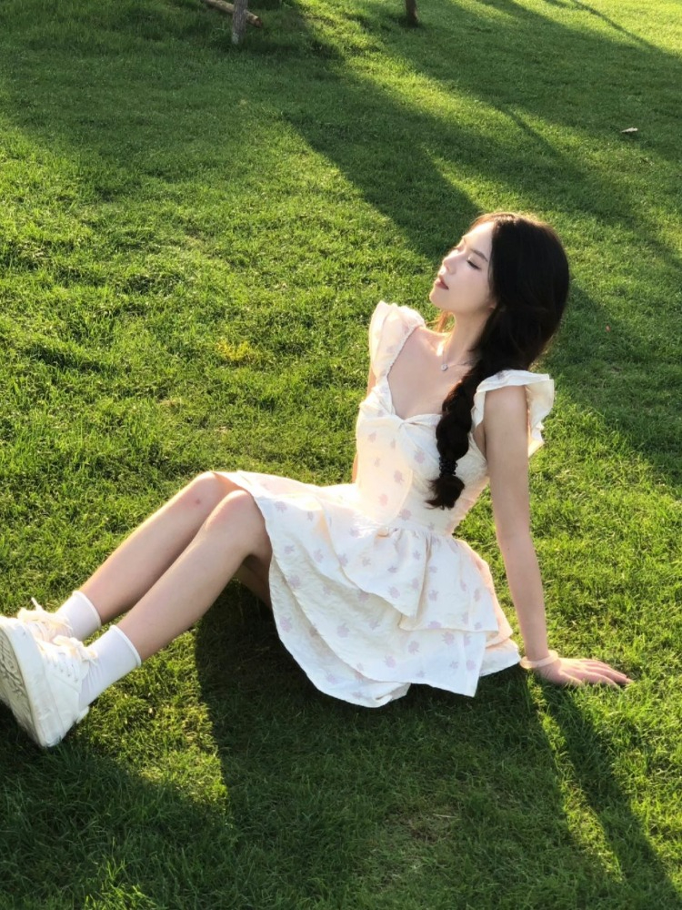 原版質量法式絕美甜辣妹飛飛袖吊帶連衣裙仙女收腰蓬蓬裙小個子
