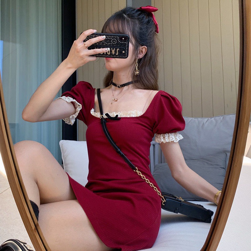 2024女裝春夏季洋氣連衣裙螺紋高腰花邊裙姐妹休閒顯瘦酒紅色