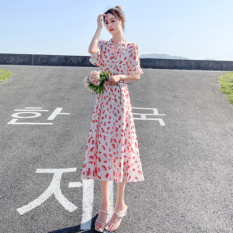 紅色小清新碎花雪紡連衣裙女2024新款夏季收腰顯瘦英倫風a字裙子