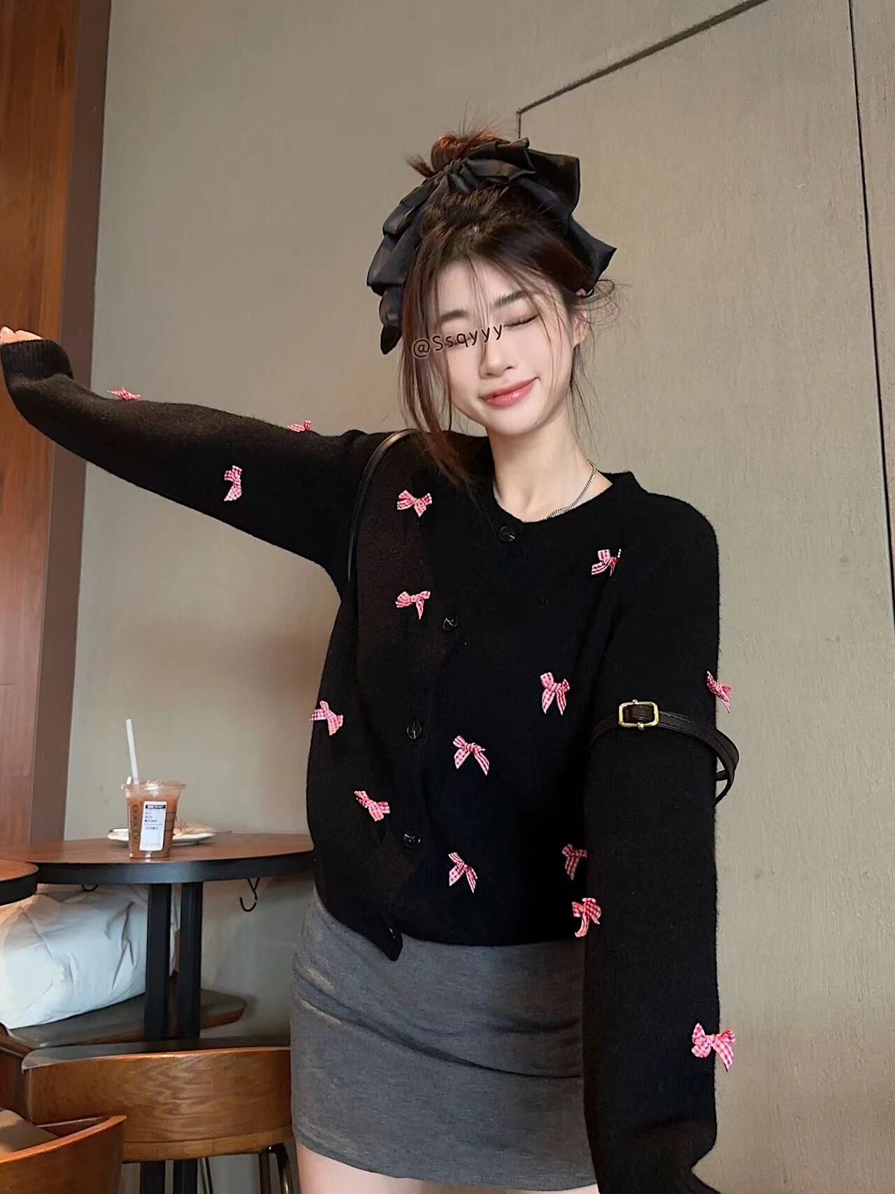 手工蝴蝶結miu系圓領針織開衫毛衣女