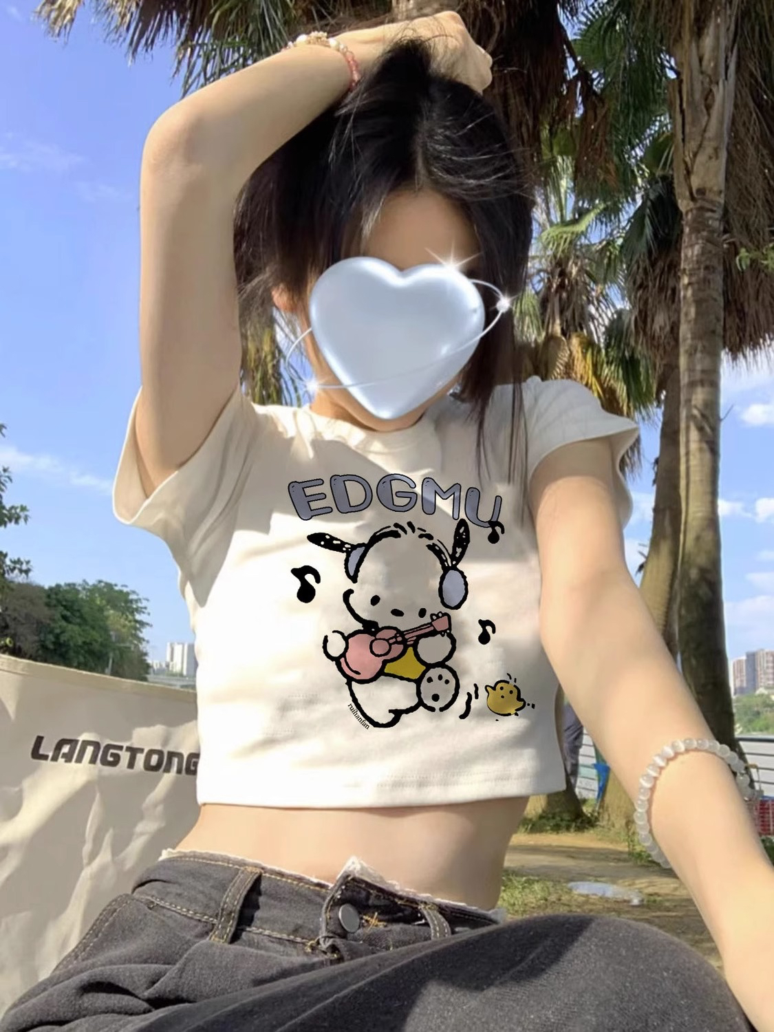 短袖T恤女夏季新款修身顯瘦白色短款上衣設計感小眾