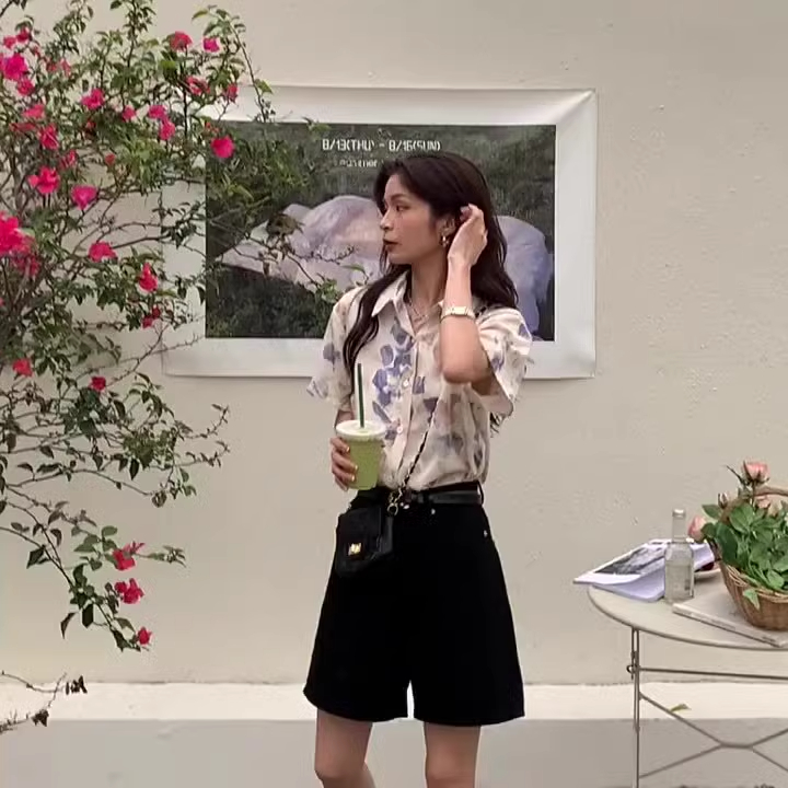 港風印花襯衫女設計感短袖襯衣夏季新款法式復古寬鬆雪紡姐妹上衣