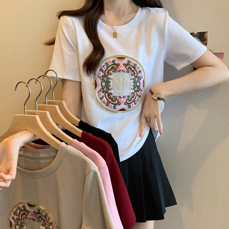實拍大碼夏季新款國風盤扣刺繡設計感顯瘦短袖淑女修身圓領T恤