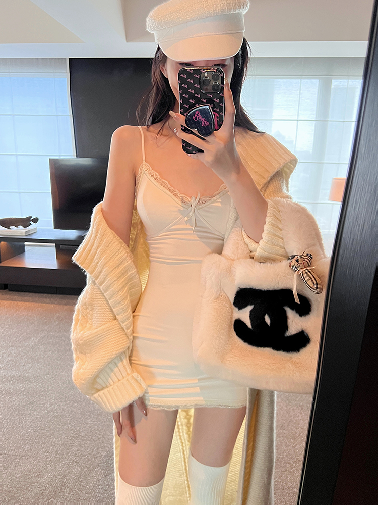人棉磨毛蕾絲邊吊帶包臀裙女2024性感辣妹無袖連衣裙