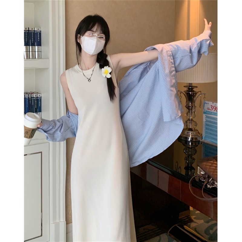 小香風法式高級感冰絲針織連衣裙女夏季新款設計感寬鬆吊帶背心裙