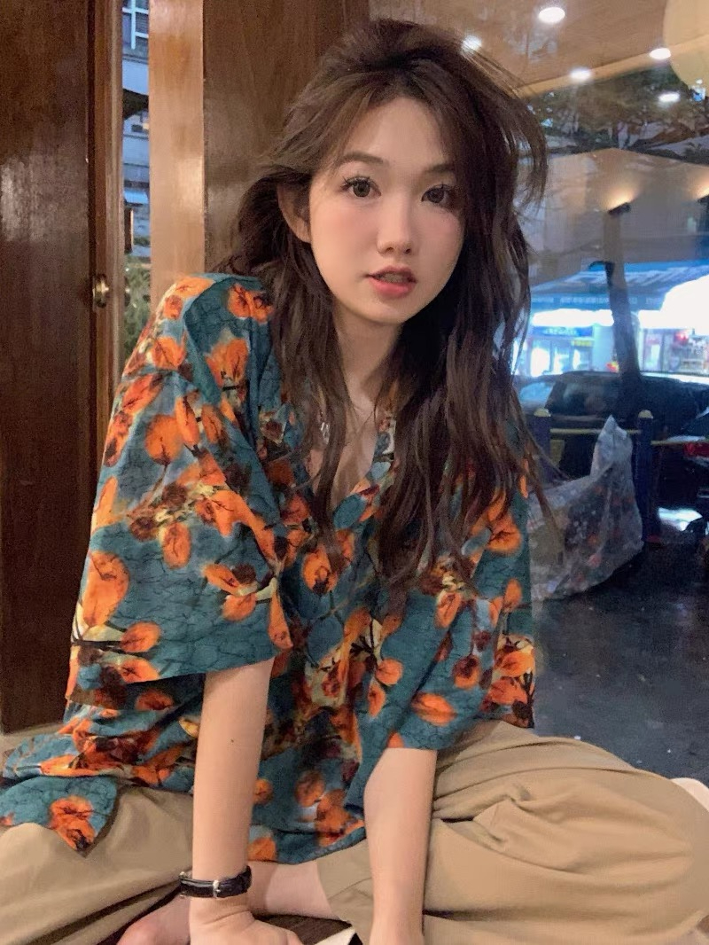 Official picture of four-sided elastic printing Hong Kong style retro tie-dye short-sleeved shirt for women, loose and versatile shirt, summer floral shirt