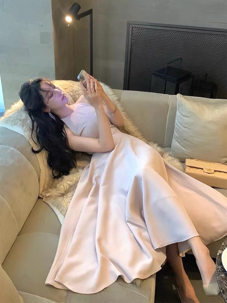 從一時刻繁花立體裁剪紅色連衣裙女春中長款超大擺a字裙禮服