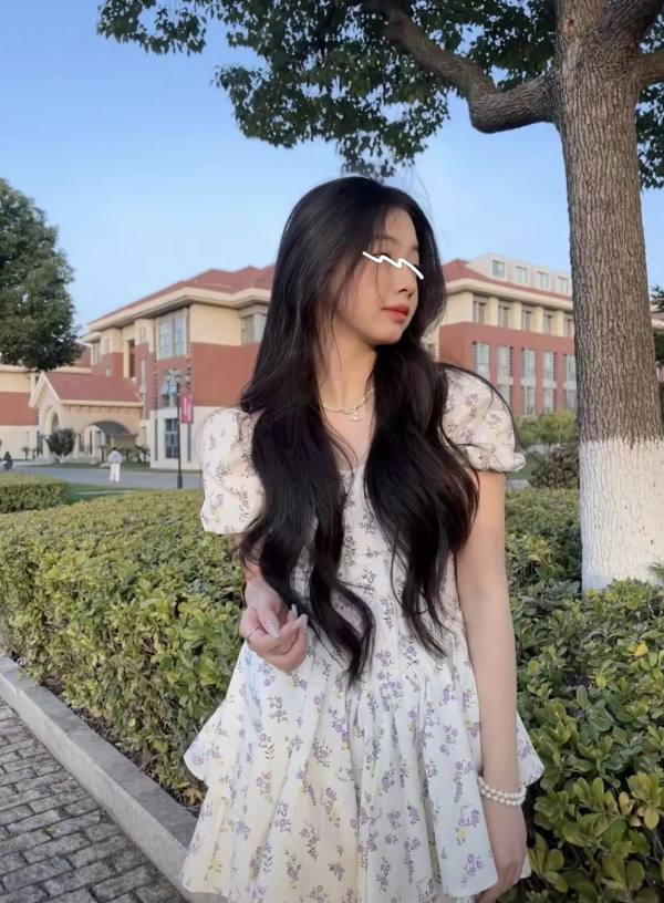 收腰一字領泡泡袖蓬蓬公主連衣裙夏季新款芝芝萄萄溫柔少女碎花