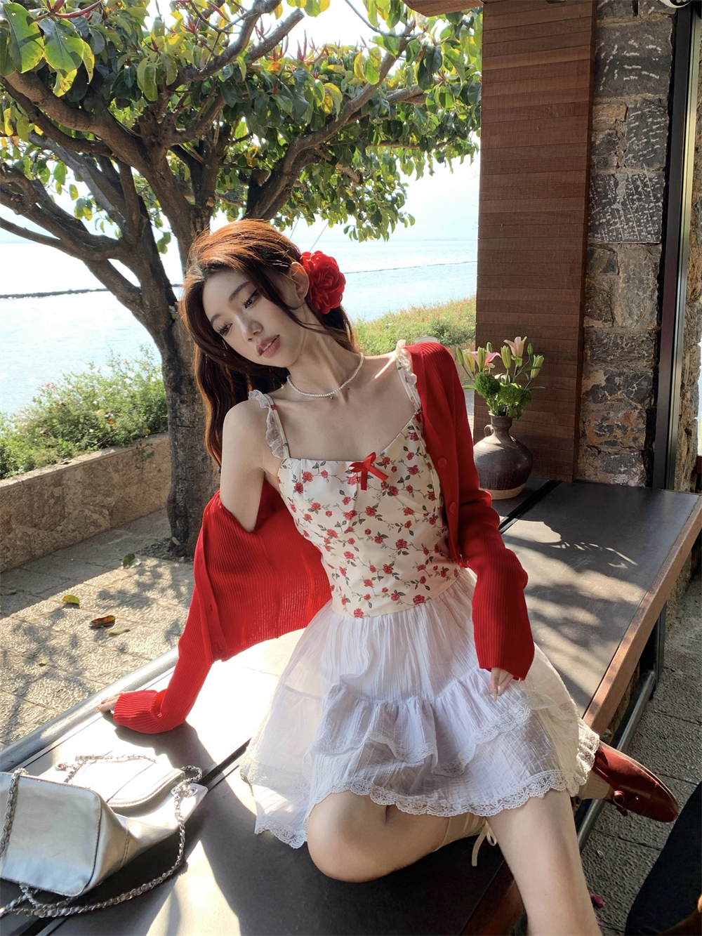 實拍~ 法式甜美碎花修身吊帶+外搭長袖開衫+高腰顯瘦蛋糕裙
