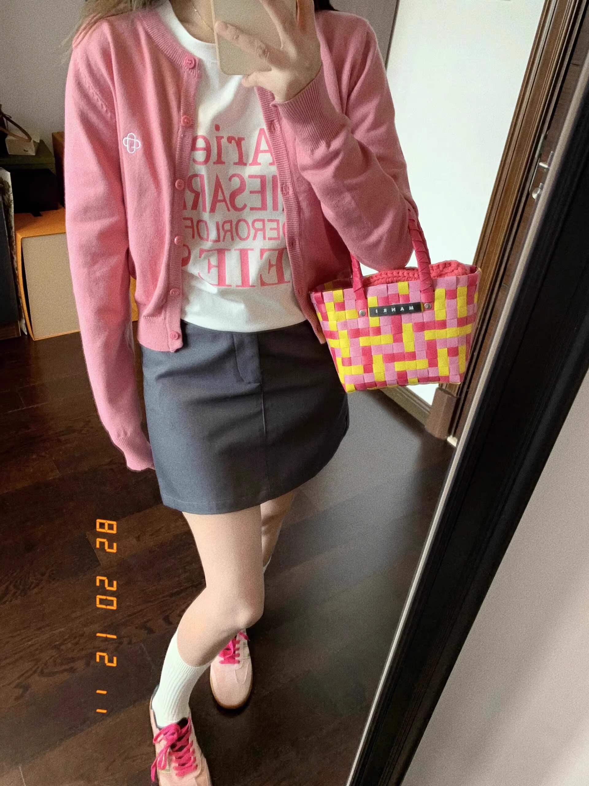 ok好好 粉色刺繡針織小開衫女2024年新款春季高級感百搭氣質上衣