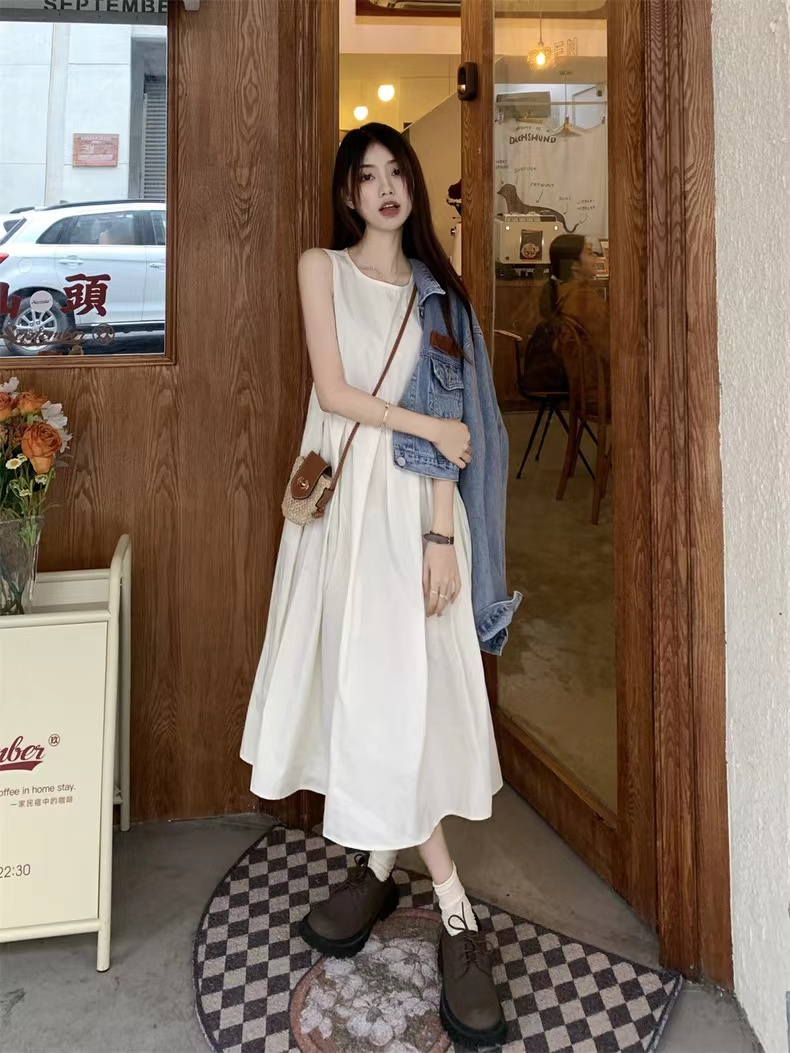 無袖背心連衣裙女新款法式杏色收腰顯瘦修身內搭中長款蓬蓬大擺裙