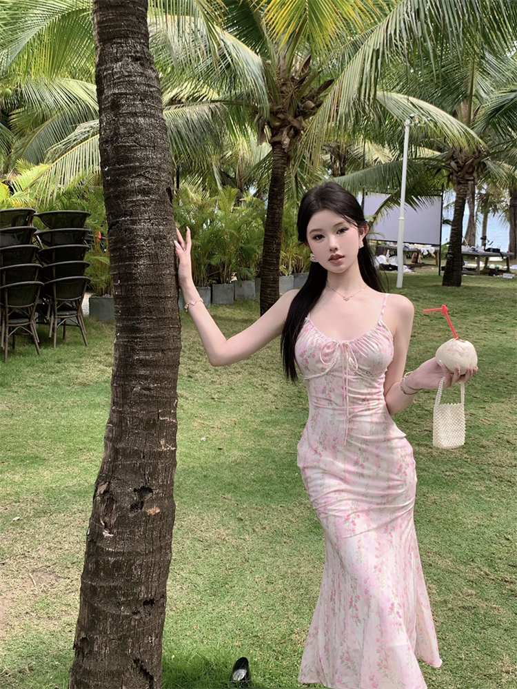 實拍  春日小碎花吊帶法式收腰顯瘦小魚尾設計連衣裙