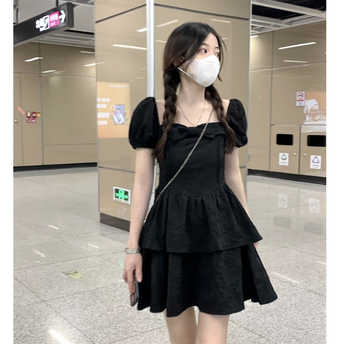 Hepburn style little black dress niche design dress women's summer new style waist art high-end short skirt