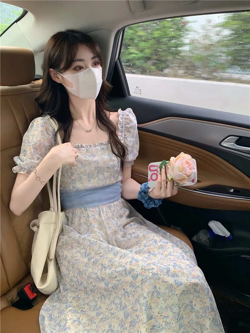 Gentle style floral puff sleeve dress for women summer 2024 new style waist slimming lace-up short-sleeved skirt
