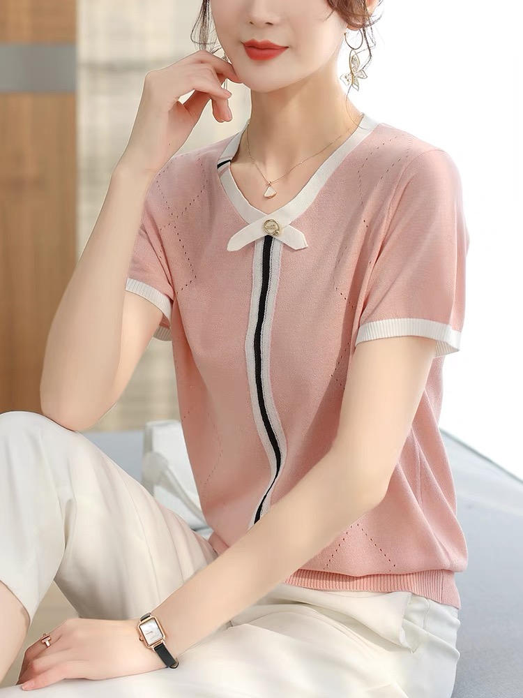 Retro versatile knitted top women's short-sleeved waist thin section 2024 summer age-reducing loose hollow ice silk T-shirt
