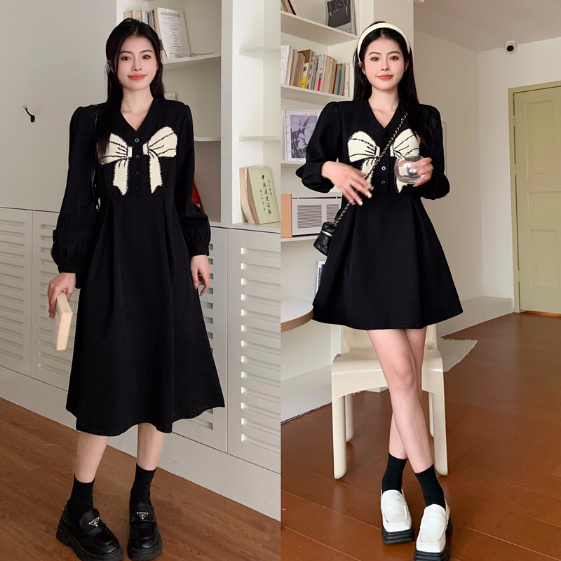 大碼女裝胖mm春季V領氣質顯瘦長短連衣裙蝴蝶結閨蜜小黑裙a字裙