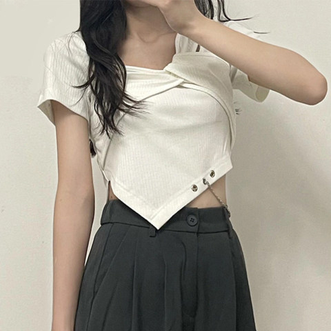 純欲獨特不規則設計感短袖正肩t恤女夏小眾修身別致辣妹短款上衣