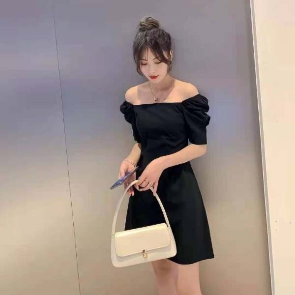 念絲220克 夏季大碼女裝法式方領泡泡袖修身顯瘦時尚設計感連衣裙