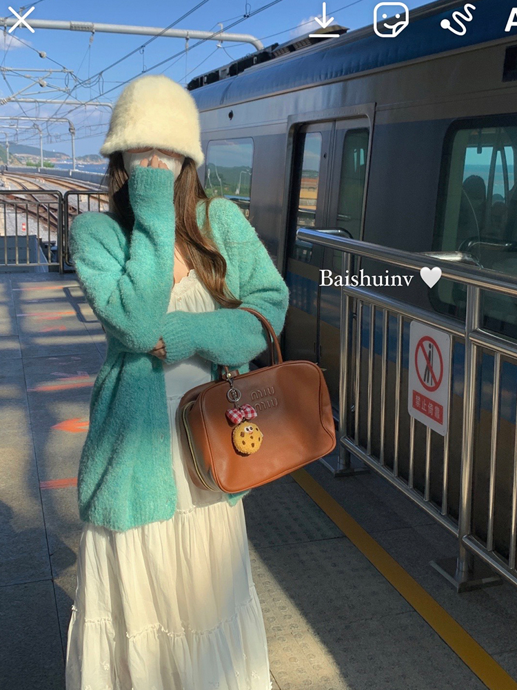 白水女歐尼吶～軟糯綠色毛衣開衫女秋冬新款寬鬆加厚慵懶外套