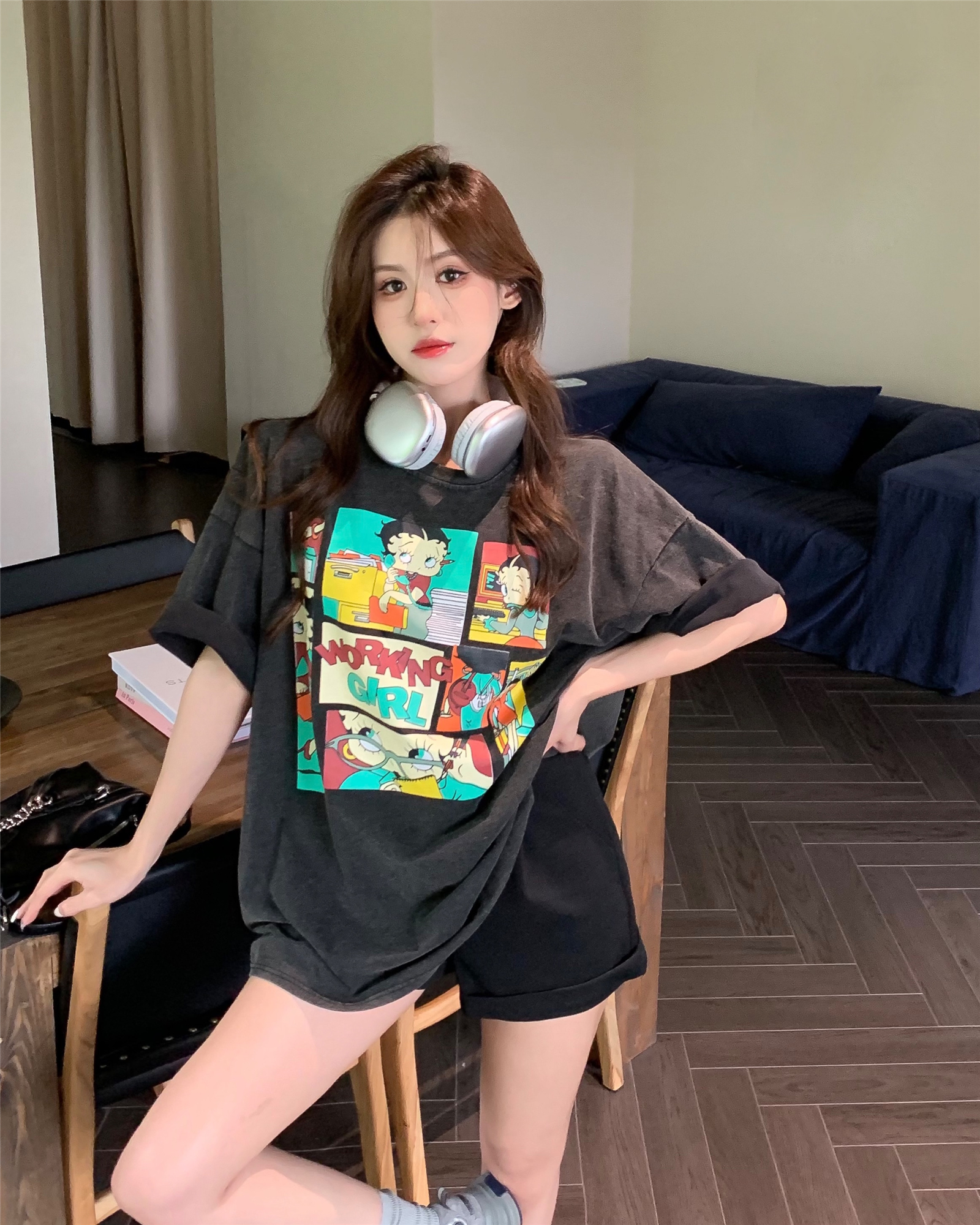 Actual shot~Loose and casual mid-length washed dark gray short-sleeved large-format T-shirt top/The pattern has been changed