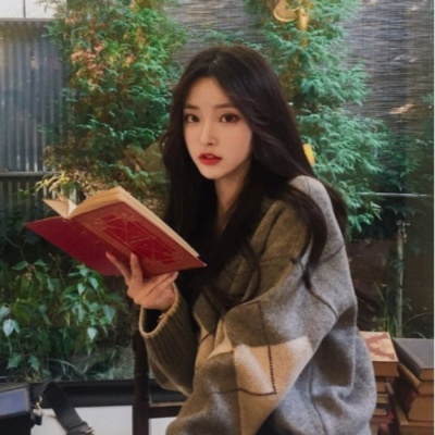 鬼馬系少女~怒推怒推大V領菱格配色寬鬆套頭打底毛衣