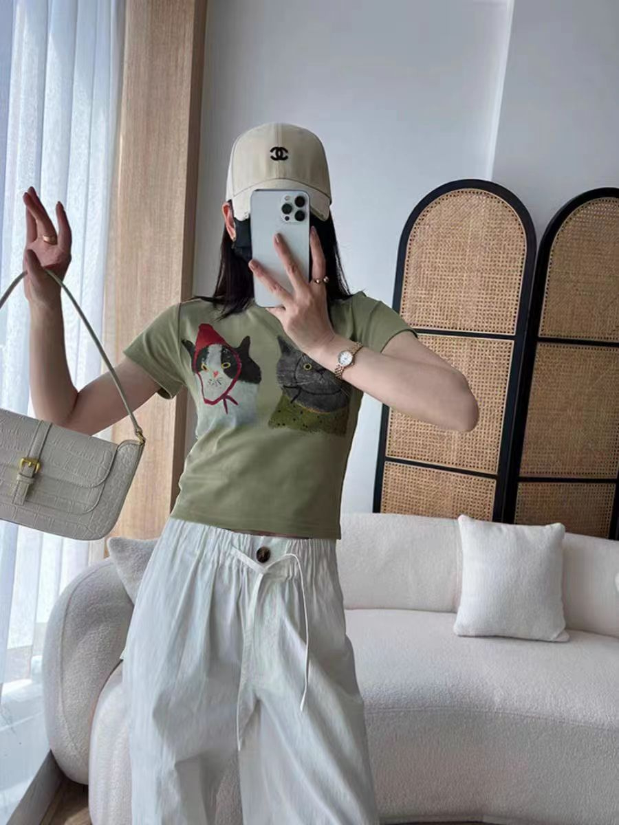 260隨心裁新款美式復古小眾印花短款上衣辣妹T恤