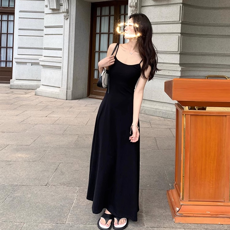 辣妹彈力吊帶連衣裙女春夏新款性感修身收腰氣質一字肩中長款裙子