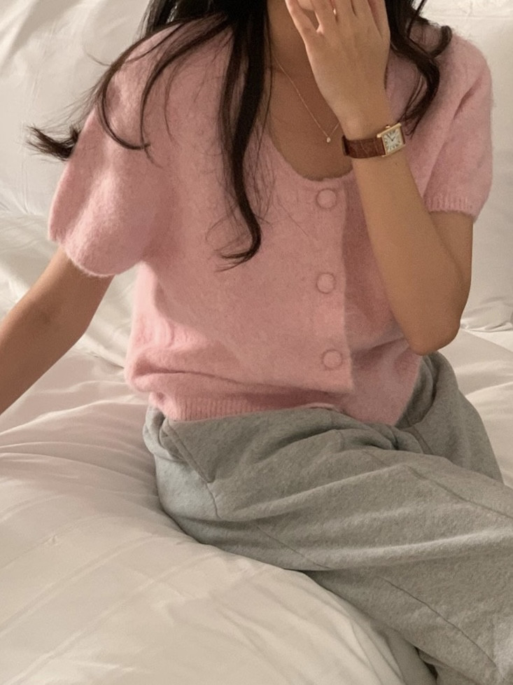 法式復古優雅奶油粉U領可愛4色針織衫