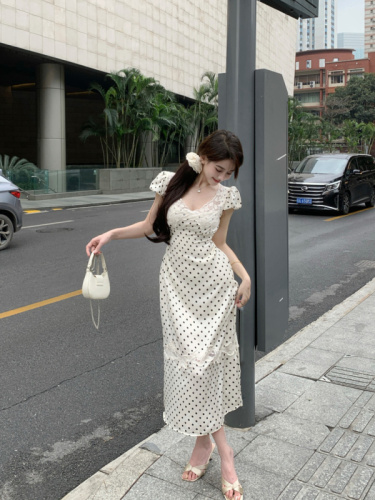 Actual shot of birthday dress Yu Shuxin’s same satin polka dot French dress