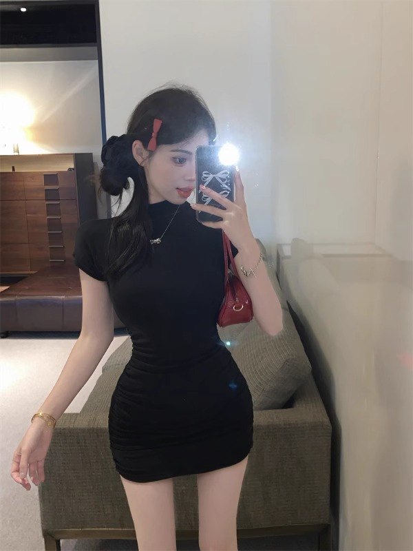 黑色褶皺緊身短袖連衣裙女裝夏季包臀裙收腰顯瘦裙子辣妹a字短裙