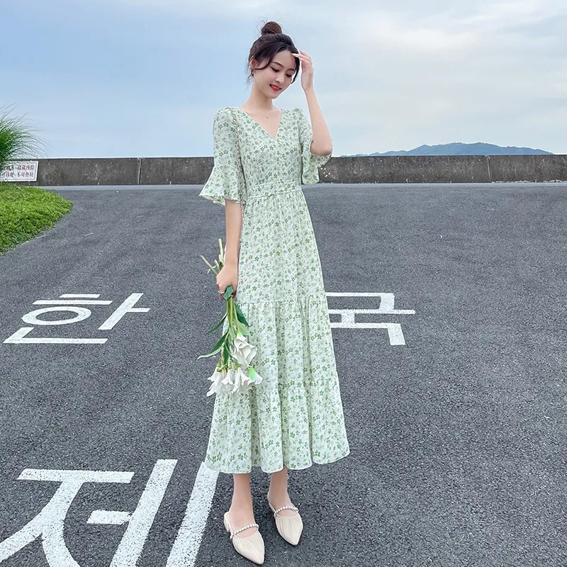 短袖果綠連衣裙夏2024新款女碎花雪紡長裙v領高腰遮肚顯瘦裙子仙