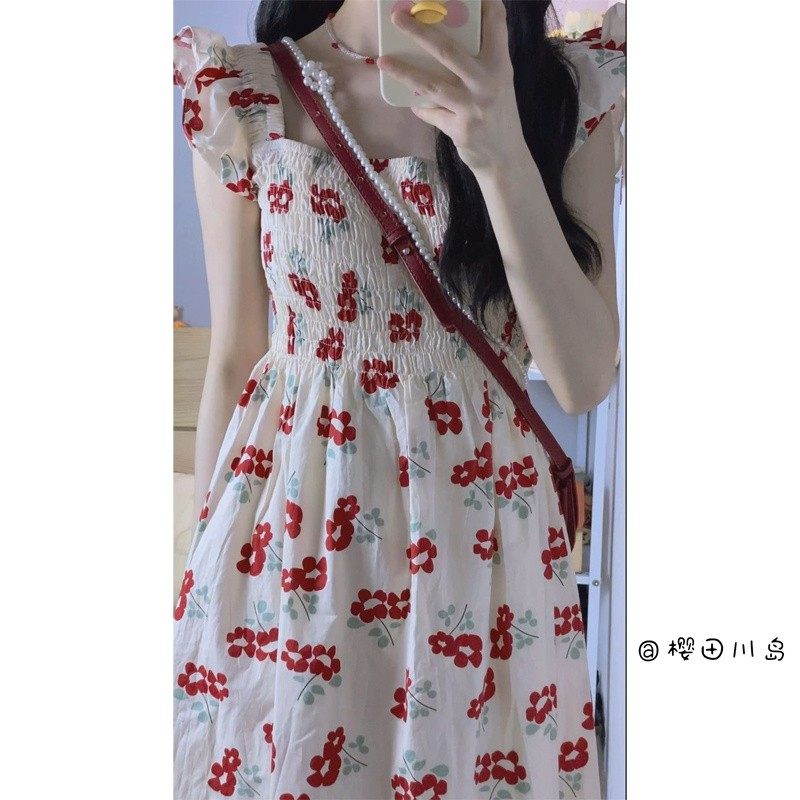 Summer little red flower floral dress with small flying sleeves, slimming and whitening, first love girlish, fresh and milky long skirt