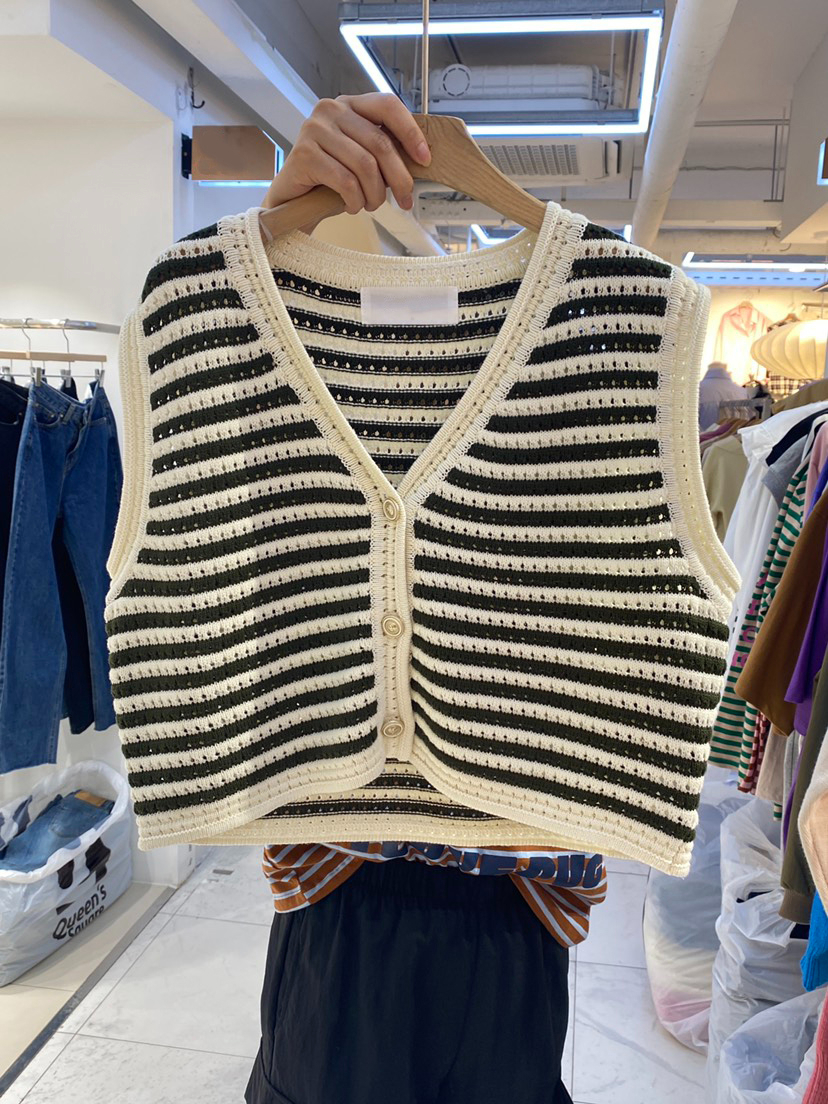2024 new summer style ins style short V-neck buttoned striped loose and versatile slim knitted vest for women