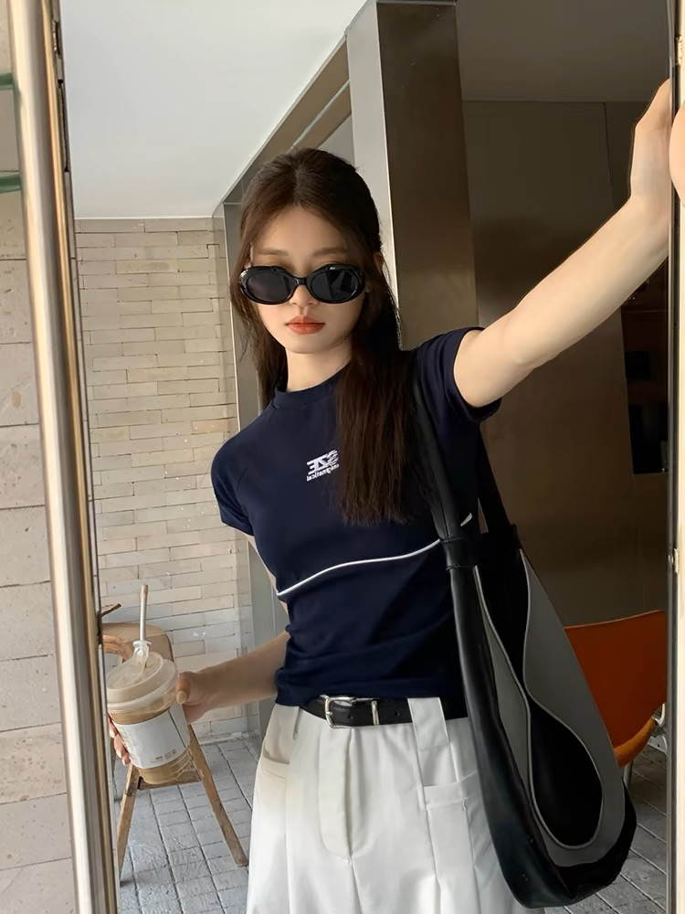 短袖t恤女夏修身百搭字母印花設計感正肩短款上衣