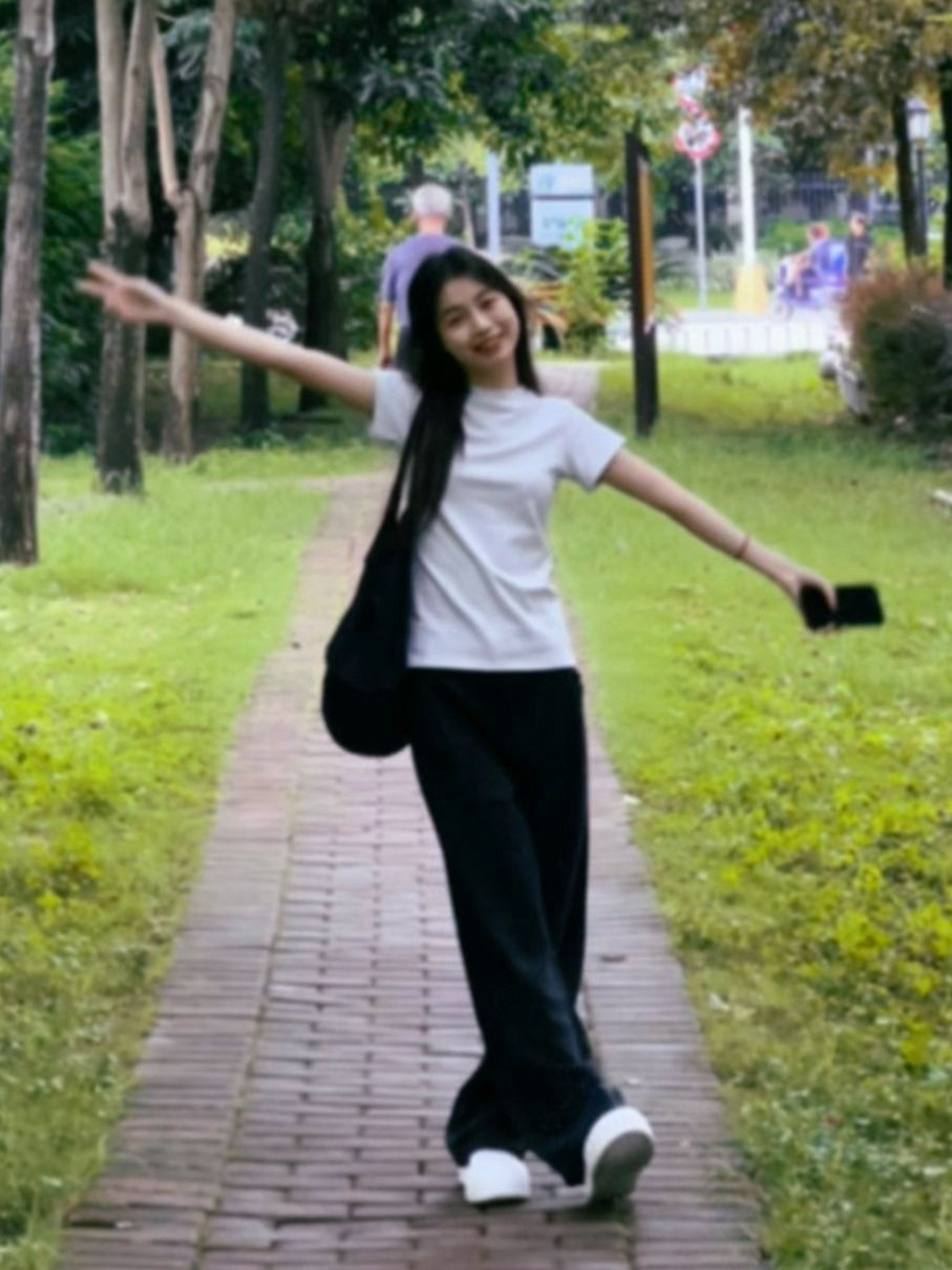 正肩短袖t恤女夏季學生上衣修身顯瘦小衫簡約女裝夏日多巴胺穿搭