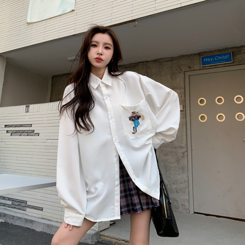 實拍白色卡通兔子長袖襯衫女設計感小眾別致韓系休閒寬鬆百搭襯衣